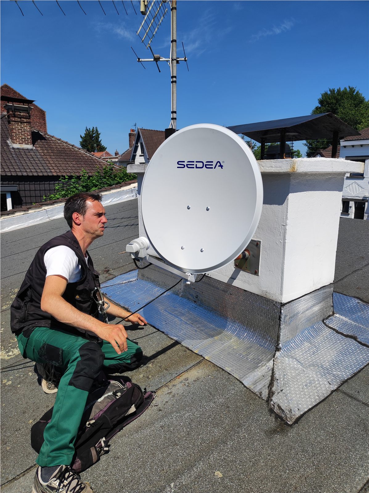 Installation d’une antenne TNT sur une toiture