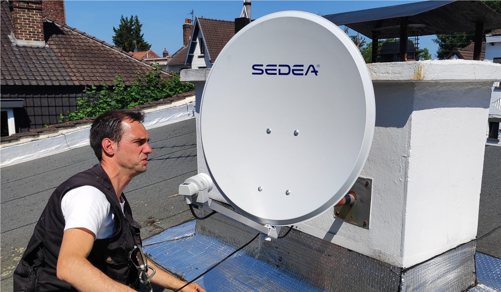Installation et réglage d’une parabole satellite